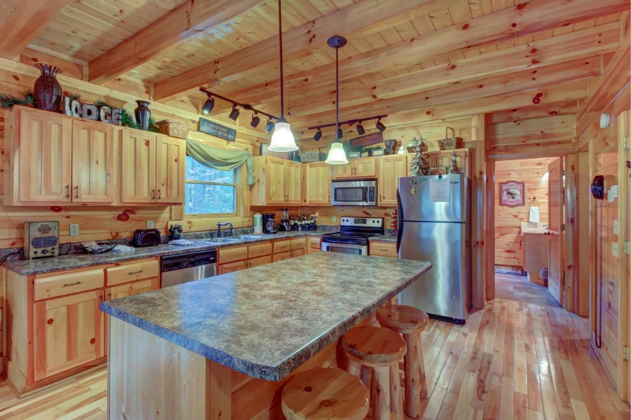 Вілла Bearfoot Retreat Waldens Creek Екстер'єр фото
