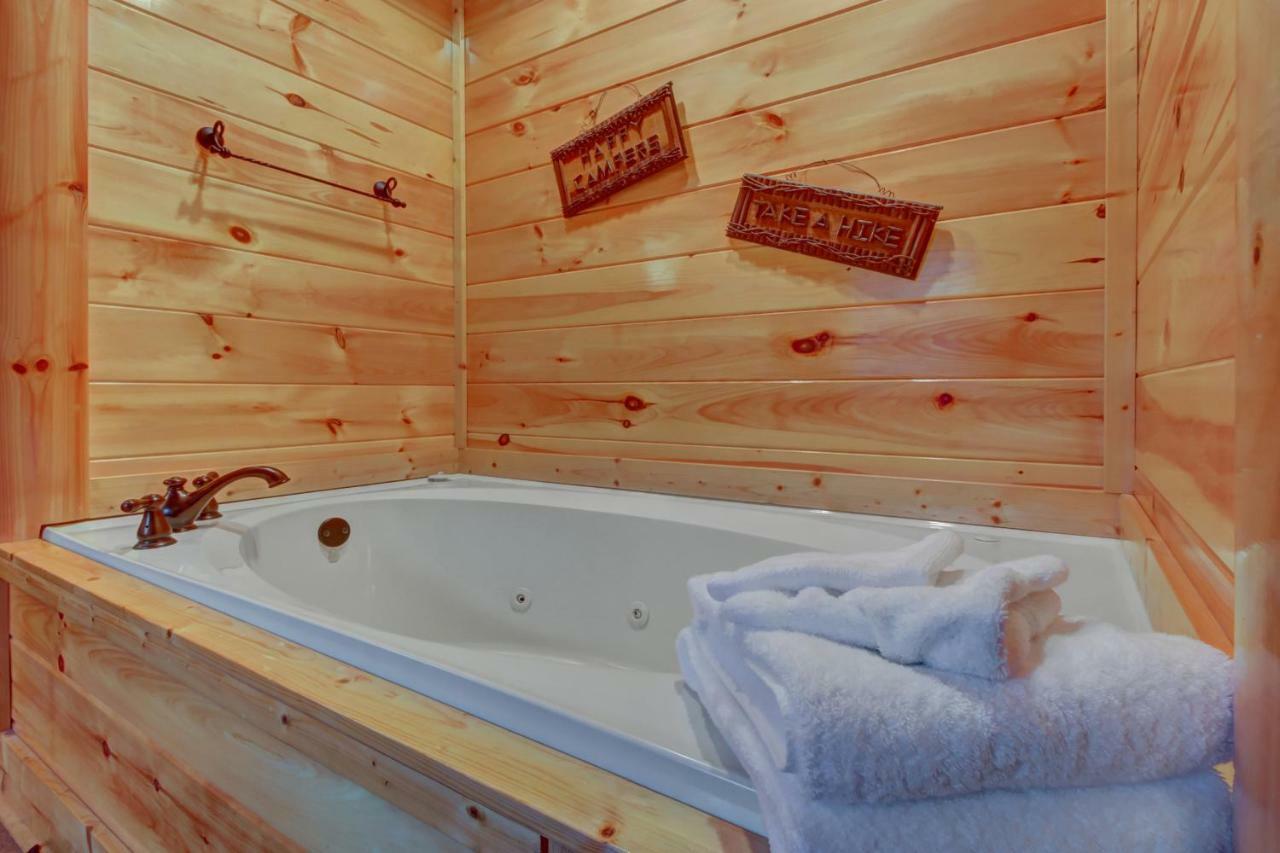 Вілла Bearfoot Retreat Waldens Creek Екстер'єр фото